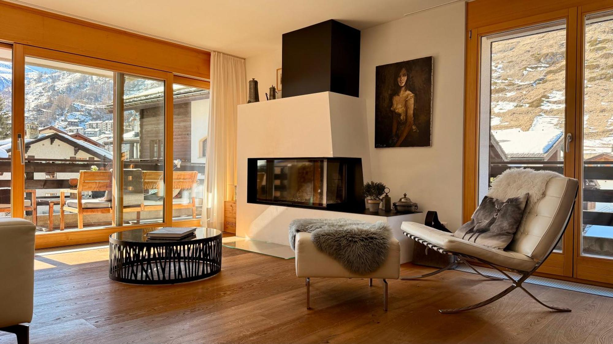 Stylish Home With Matterhorn View In The Center Zermatt Exterior foto